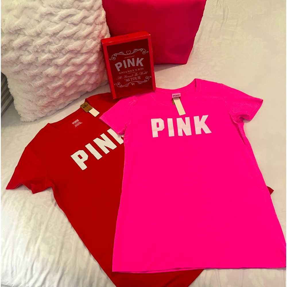 ❤️💗NWT VS Pink tees💗❤️